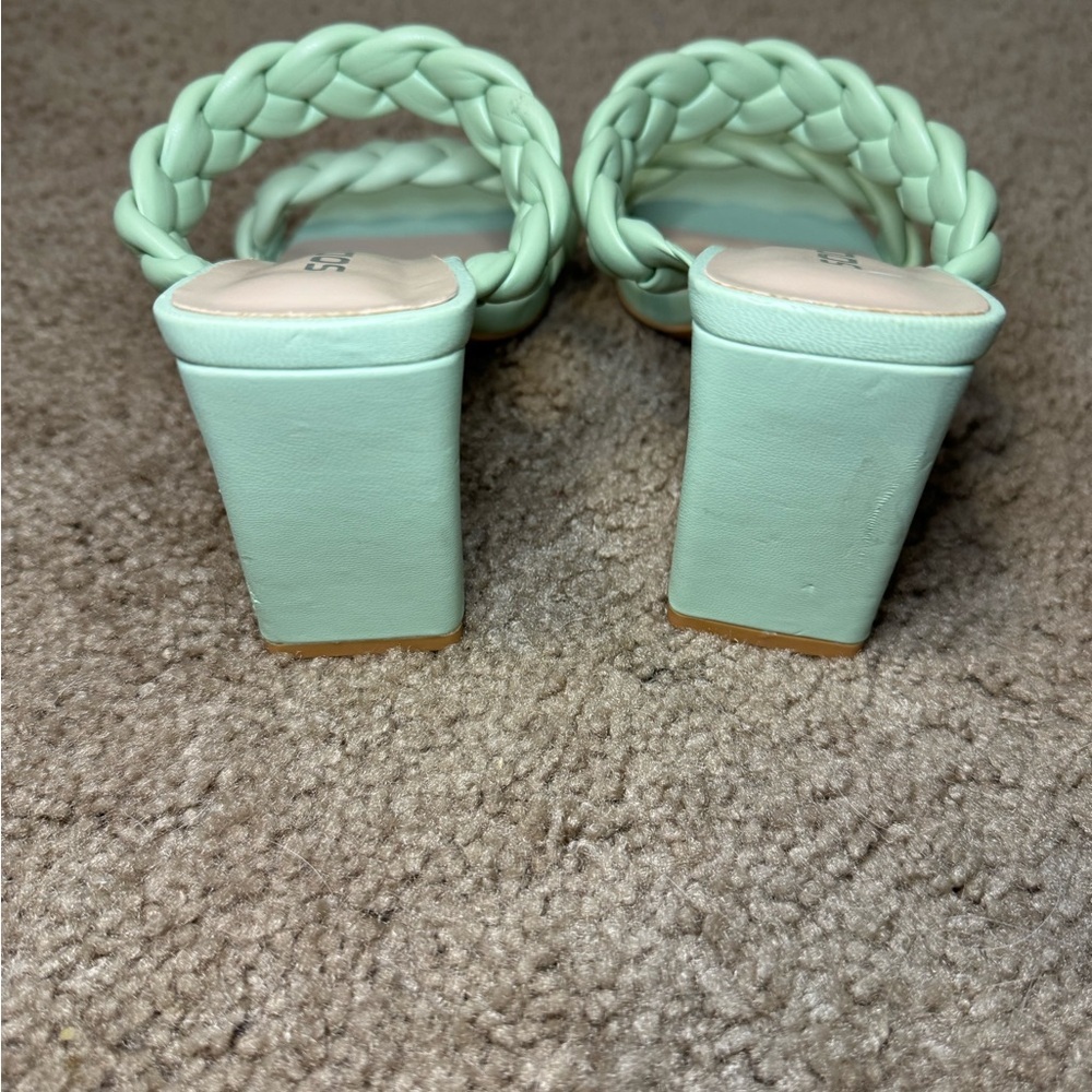Soda Women’s High Heel Braided Sandals Size 7 - Picture 2 of 7